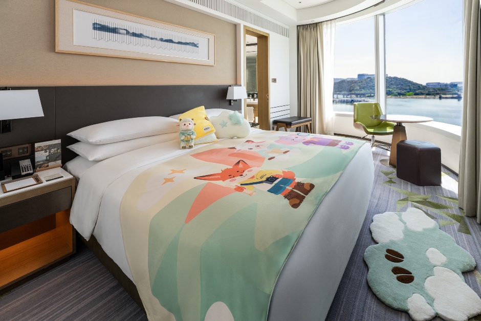 Marriott Bonvoy Squad Themed Products - Mia