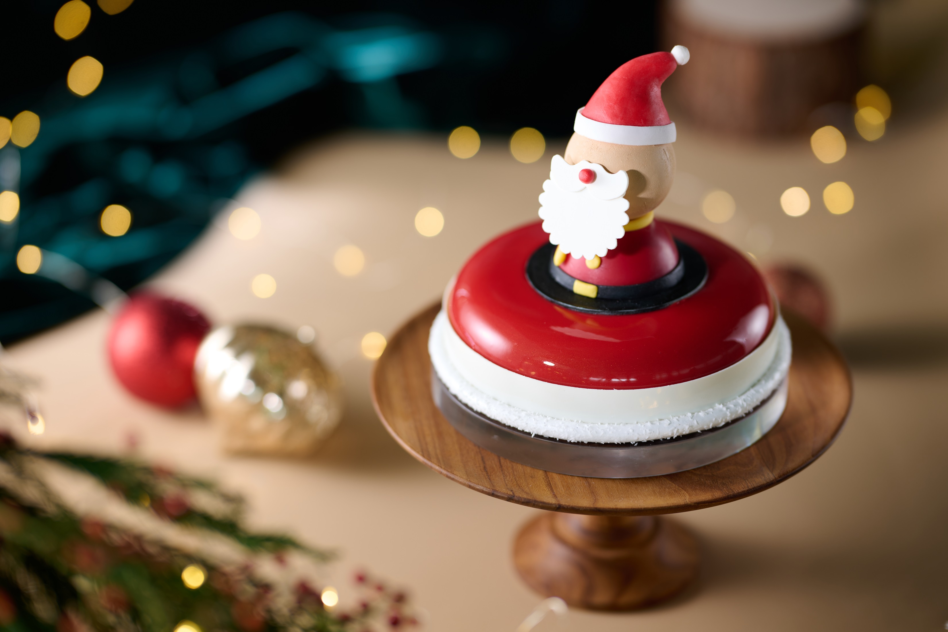 Jolly Santa Christmas Cake